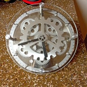 6-Inch Dual Use Table/Wall Moving Gear Clock Glass Cover